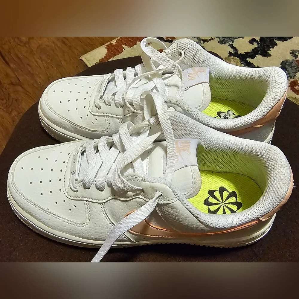 Nike Air Force 1 '07 Sneakers